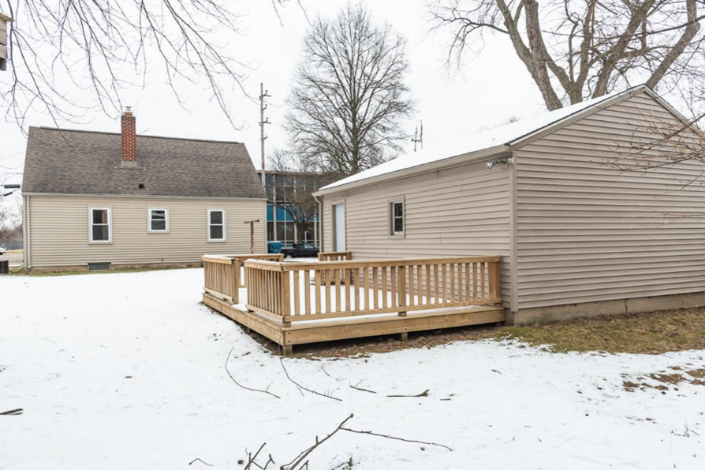 1104 Miller Road Kalamazoo, MI 49001 - Photo 6 of 31 DSC_0309