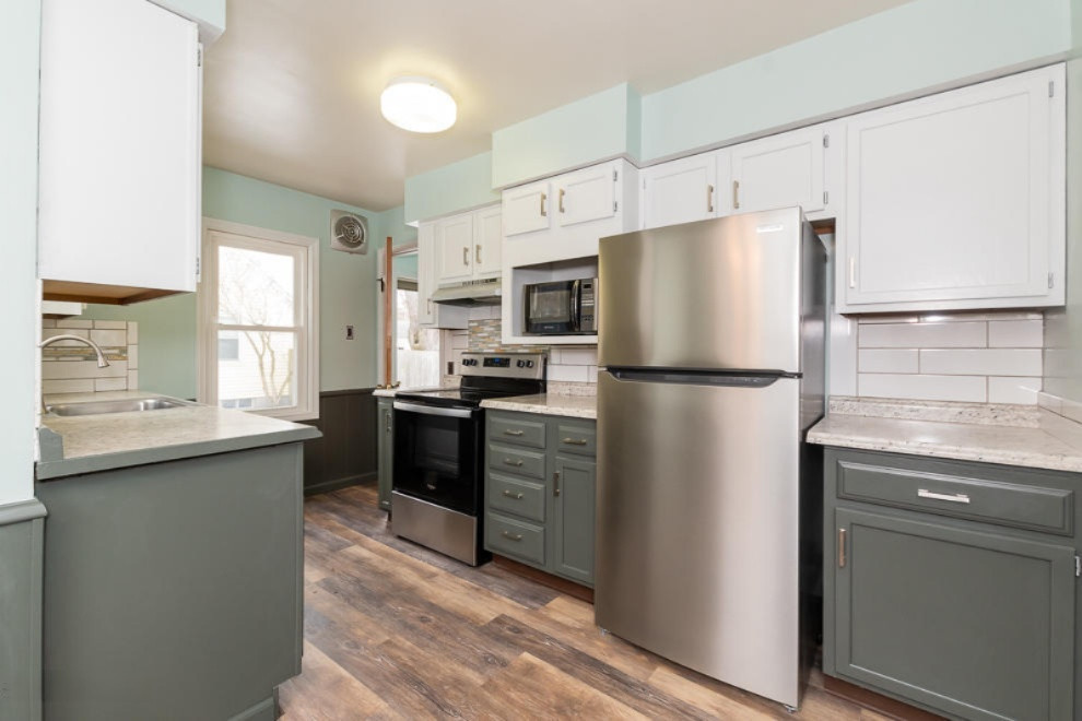 1104 Miller Road Kalamazoo, MI 49001 - Photo 9 of 31 RN5_8954
