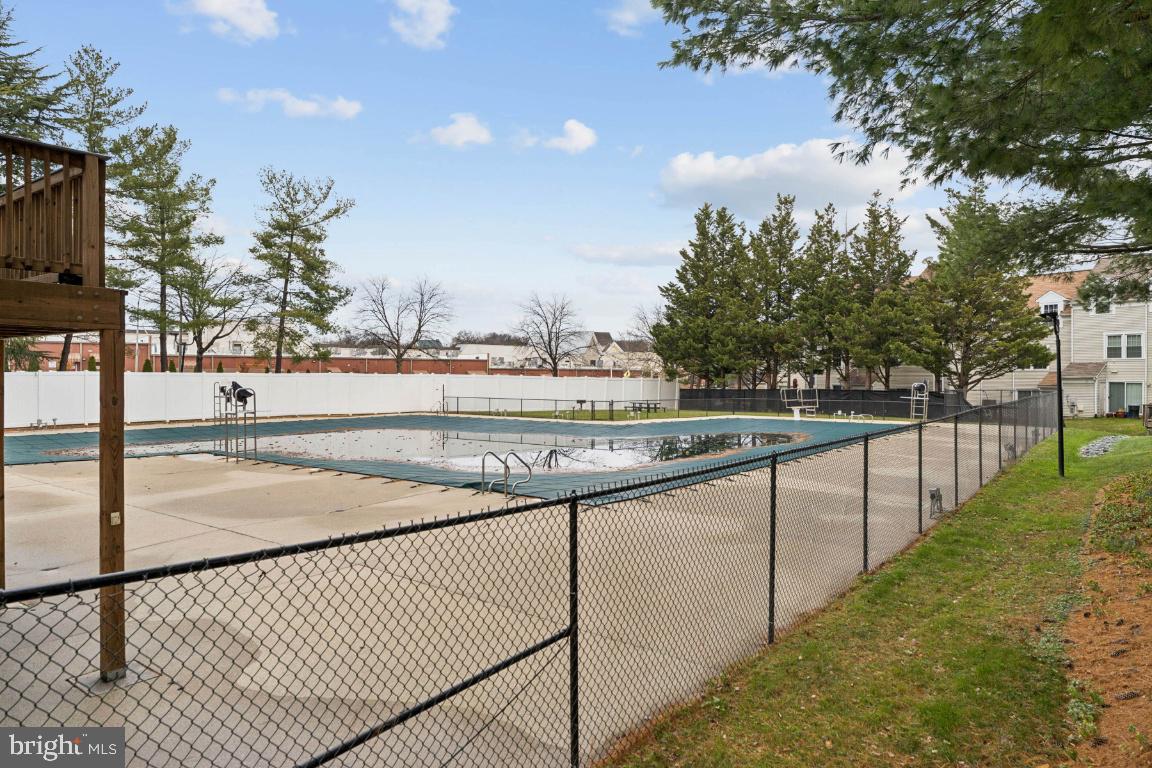 13 Ohara Court Olney, MD 20832 - Photo 24 of 25 a view of a balcony