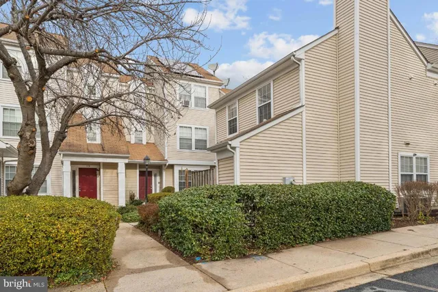 $359,990 | 13 Ohara Court, Olney, MD 20832