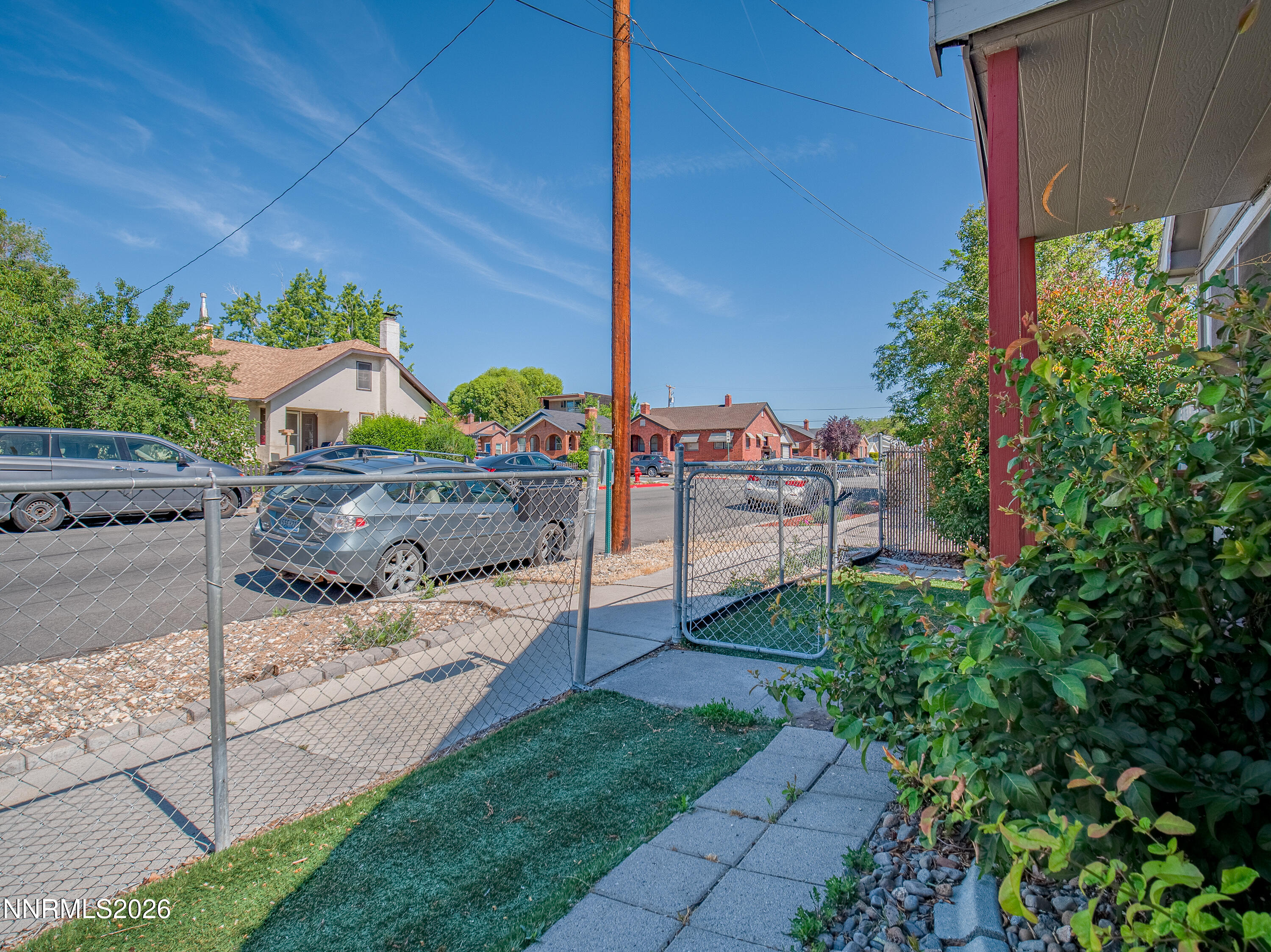 824 Locust Street Reno, NV 89502 - Photo 4 of 45 Photo-5