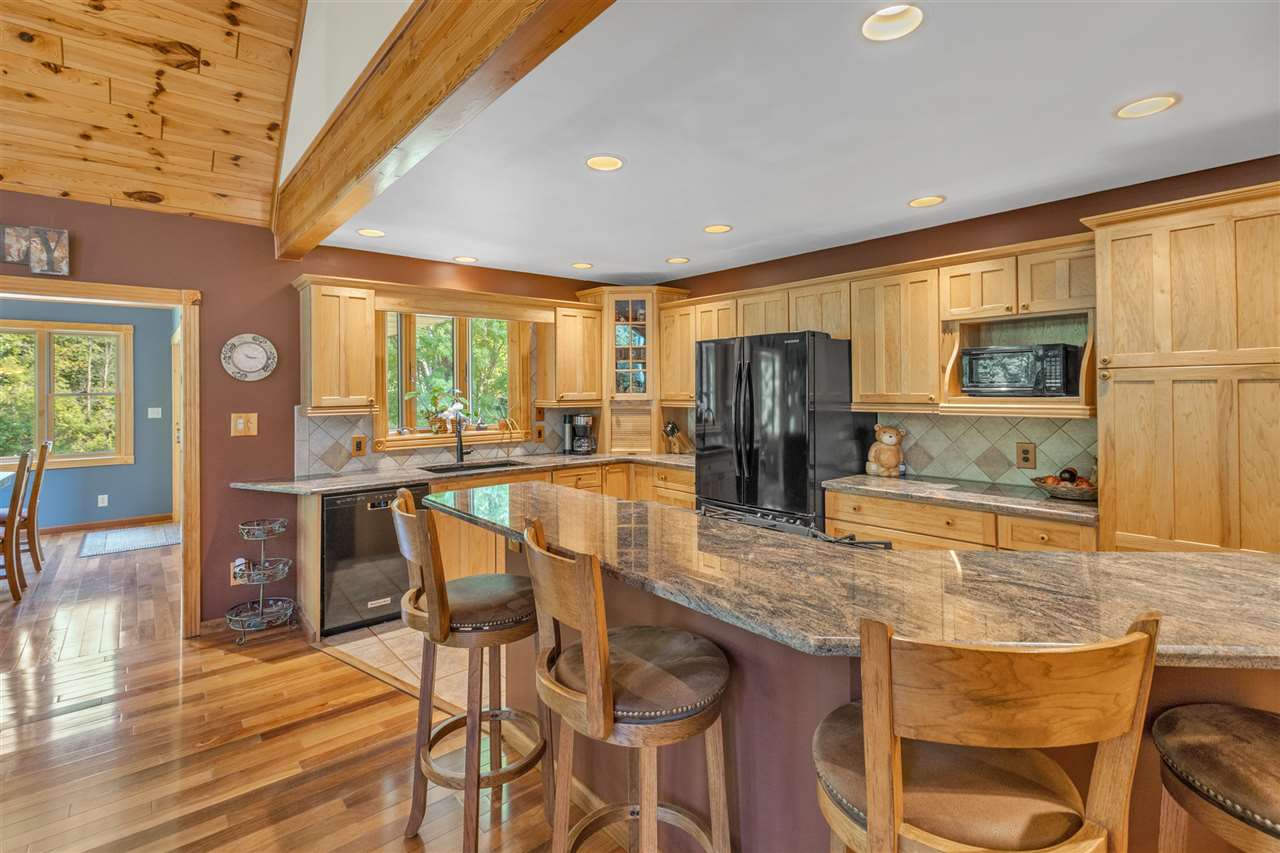 3799 South Kirk Road Vassar, MI 48768 - Photo 10 of 53 1879021-9.JPG