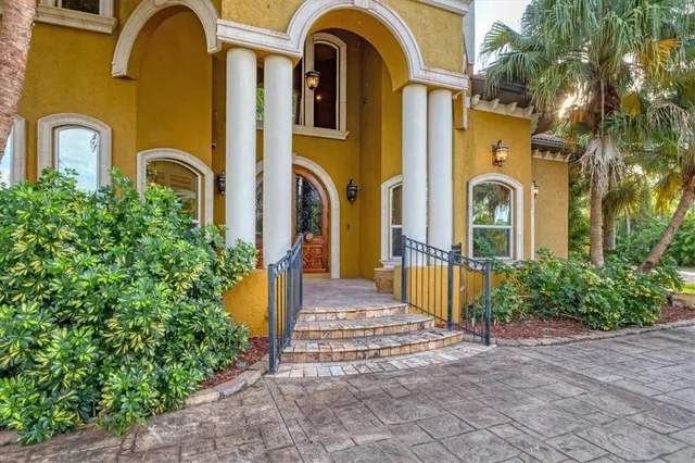 $3,950,000 | 3657 Tropicaire Boulevard, North Port, FL 34286