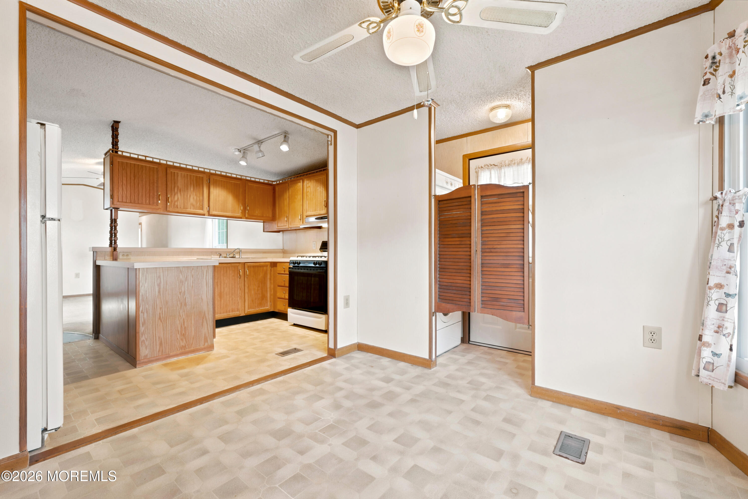 29 Secretariat Street Howell, NJ 07731 - Photo 9 of 17 9_image-39