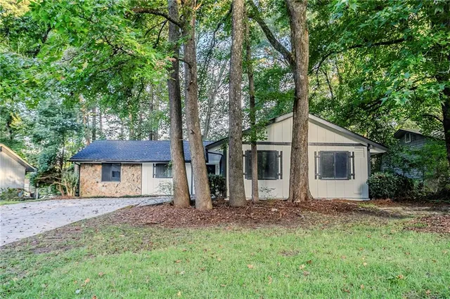 $224,900 | 6605 Demere Drive, Morrow, GA 30260