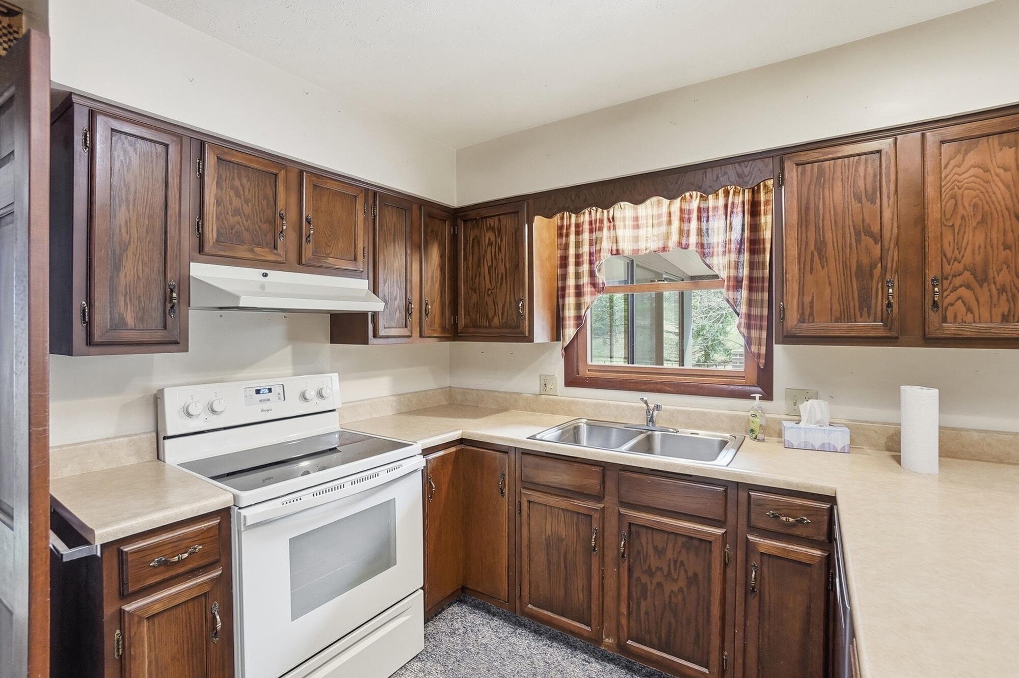 3831 Crescent Hill Road Springfield, OH 45502 - Photo 14 of 45