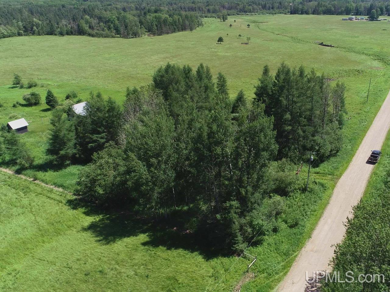 14752 Airport Road Rock, MI 49880 - Photo 23 of 26