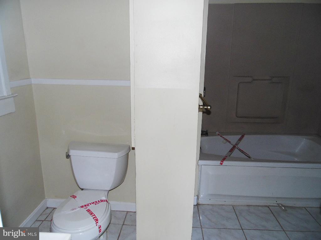 2803 Lawina Road Baltimore, MD 21216 - Photo 16 of 16 interior