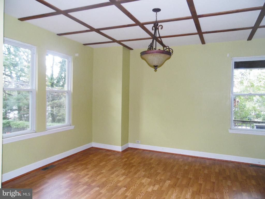 2803 Lawina Road Baltimore, MD 21216 - Photo 4 of 16 interior