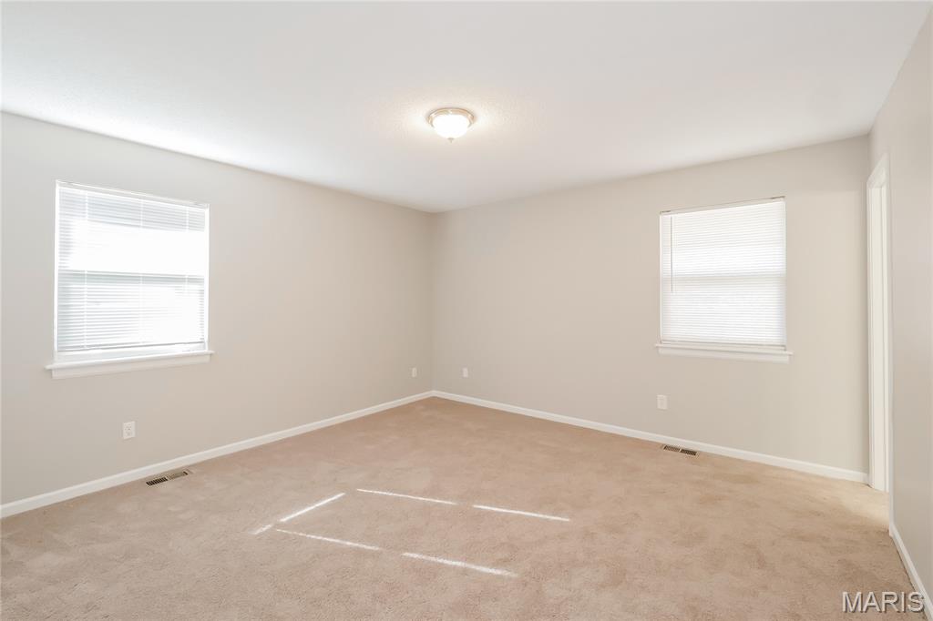 408 North Washington Street Raymore, MO 64083 - Photo 11 of 15