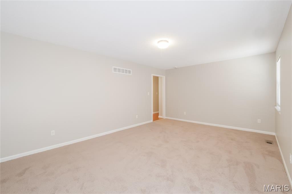 408 North Washington Street Raymore, MO 64083 - Photo 10 of 15