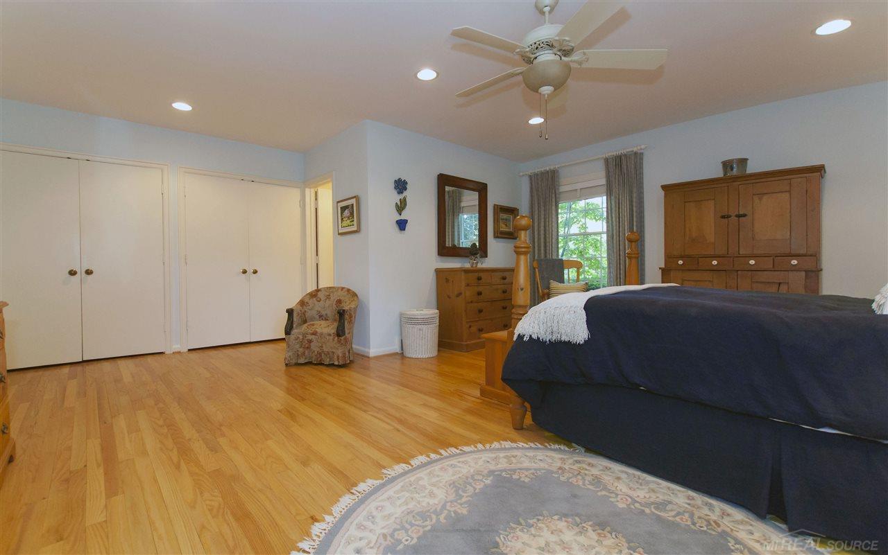 61 North Deeplands Road Grosse Pointe, MI 48236 - Photo 35 of 52 31292901-34.JPG