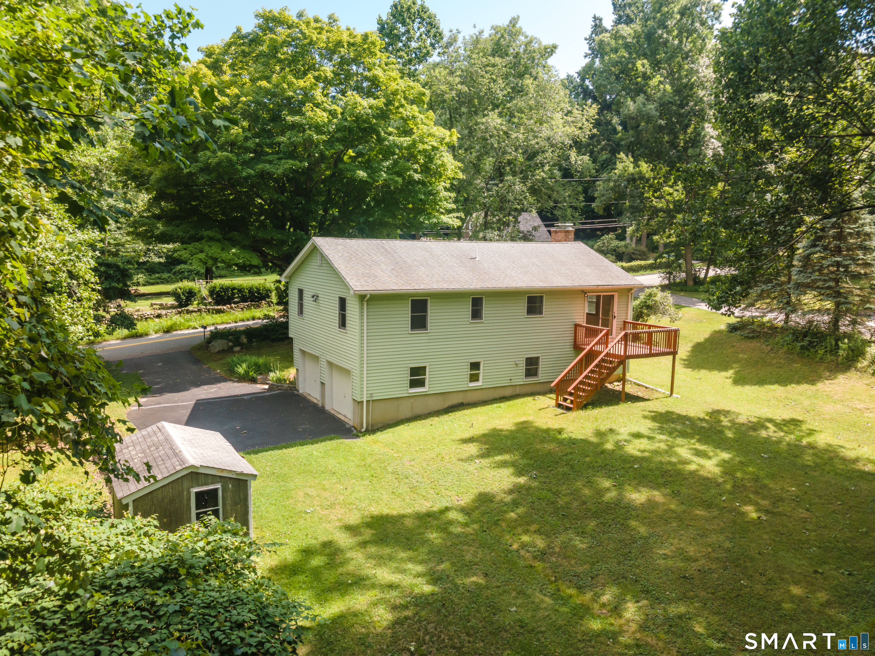 19 Holmes Road East Lyme, CT 06333 - Photo 7 of 39