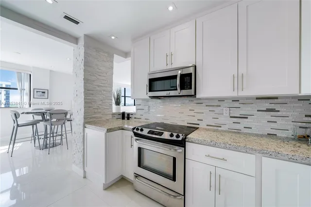 $2,575 | 2450 Northeast 135th Street, Unit 1001, North Miami, FL 33181