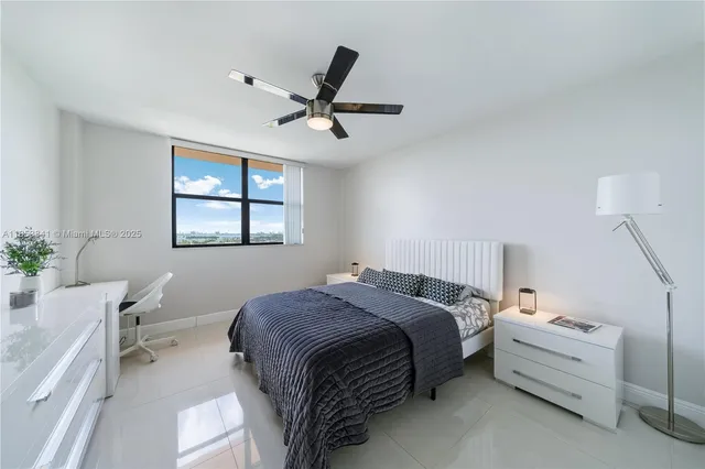 $2,575 | 2450 Northeast 135th Street, Unit 1001, North Miami, FL 33181