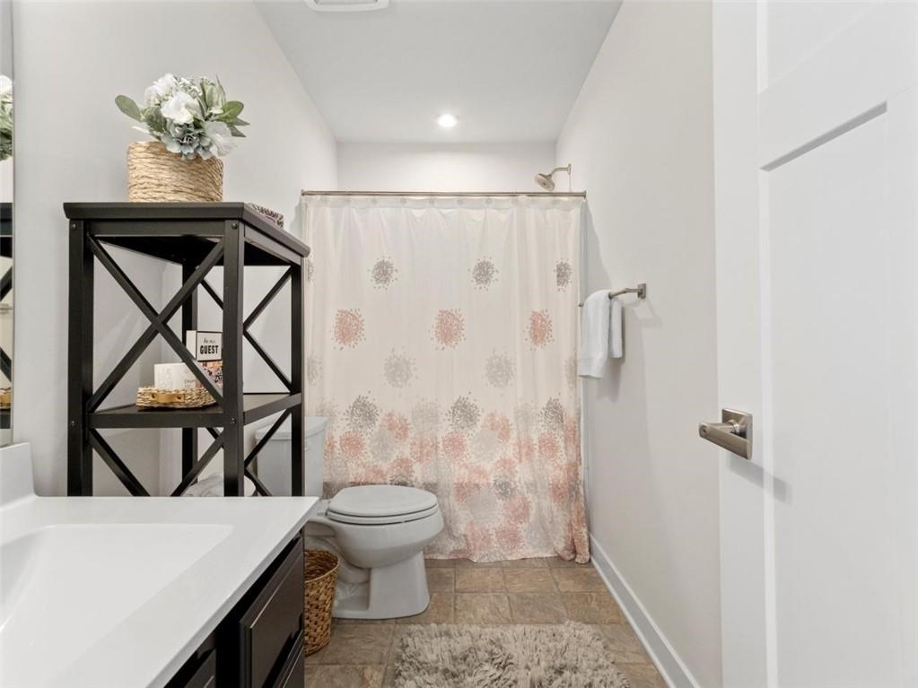 200 Keystone Crossing Clinton, PA 15026 - Photo 25 of 45 Gallery Image 25