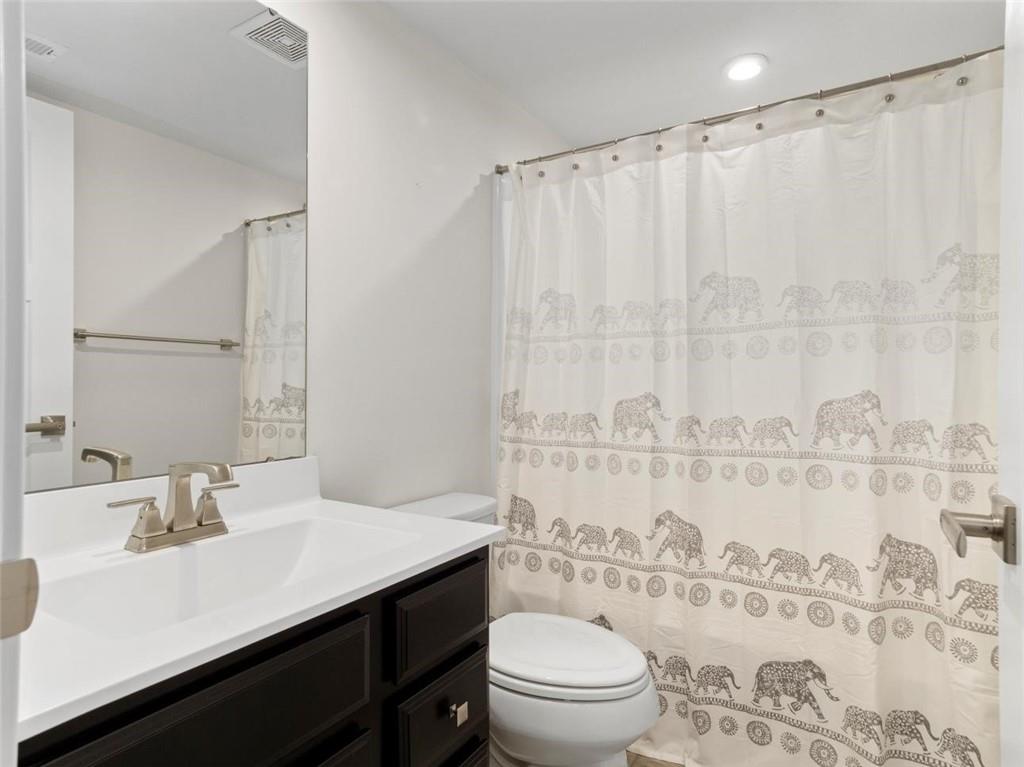 200 Keystone Crossing Clinton, PA 15026 - Photo 31 of 45 Gallery Image 31