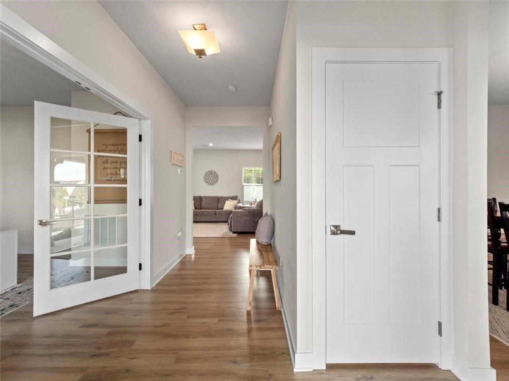 200 Keystone Crossing Clinton, PA 15026 - Photo 4 of 45 Gallery Image 4