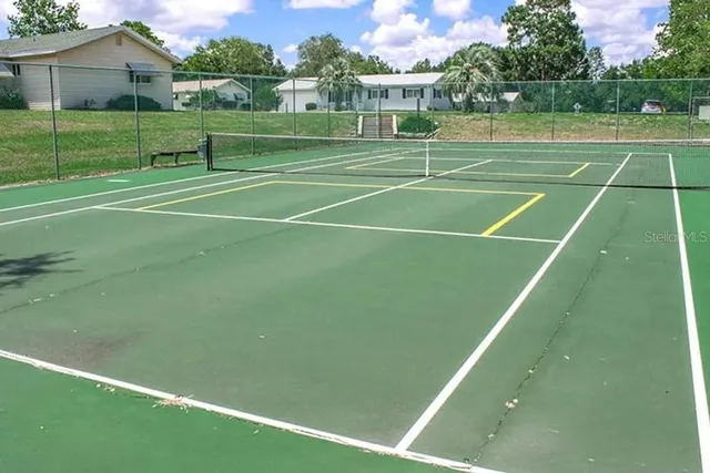 a view of a tennis court