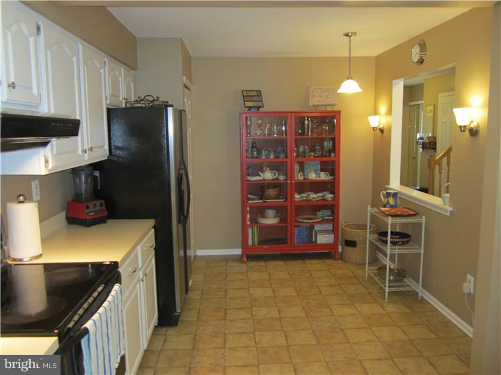 80 Trafalgar Road Doylestown, PA 18901 - Photo 6 of 24 Kitchen