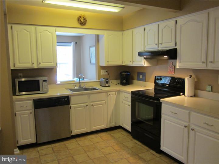 80 Trafalgar Road Doylestown, PA 18901 - Photo 7 of 24 Kitchen