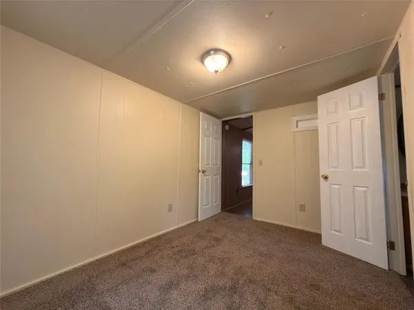 $1,200 | 1300 Red Hawk Bay Drive, West Tawakoni, TX 75474