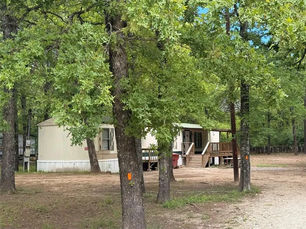 $1,200 | 1300 Red Hawk Bay Drive, West Tawakoni, TX 75474