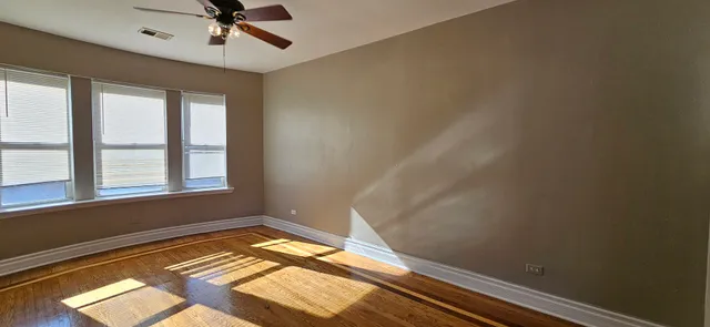 $1,400 | 48 North Menard Avenue, Unit 3B, Chicago, IL 60644