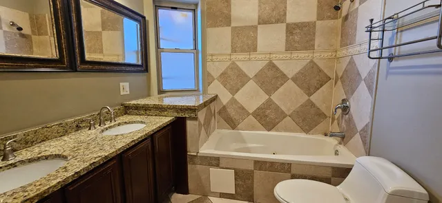 $1,400 | 48 North Menard Avenue, Unit 3B, Chicago, IL 60644