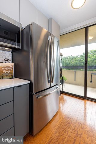 $720,000 | 400 Madison Street, Unit 203, Alexandria, VA 22314