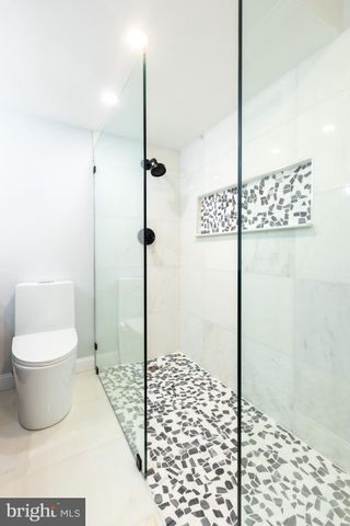 $720,000 | 400 Madison Street, Unit 203, Alexandria, VA 22314