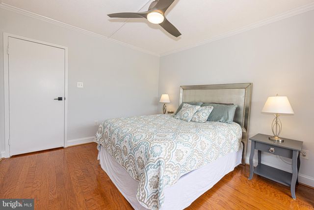 $720,000 | 400 Madison Street, Unit 203, Alexandria, VA 22314