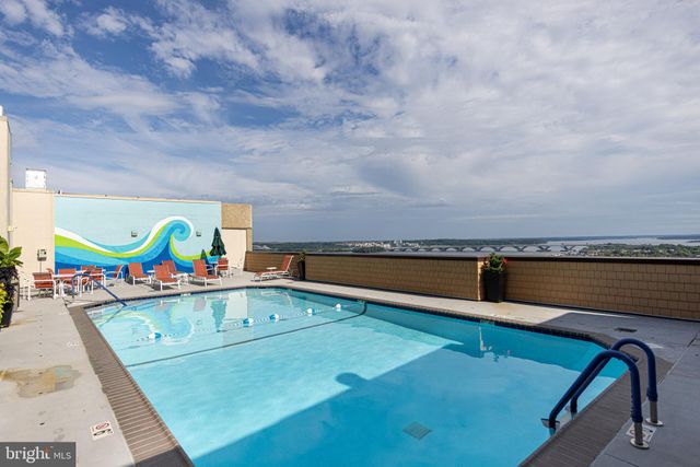 $720,000 | 400 Madison Street, Unit 203, Alexandria, VA 22314