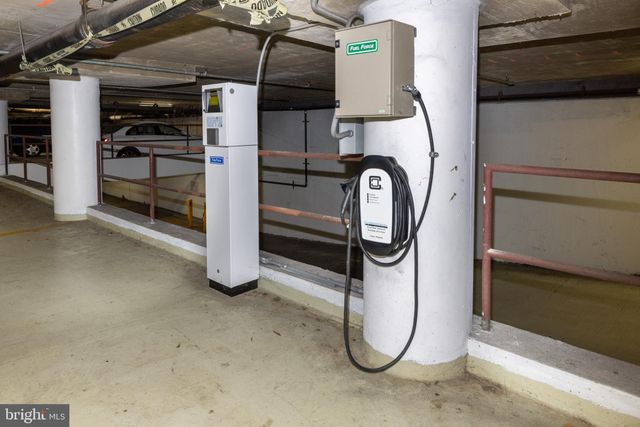 $720,000 | 400 Madison Street, Unit 203, Alexandria, VA 22314