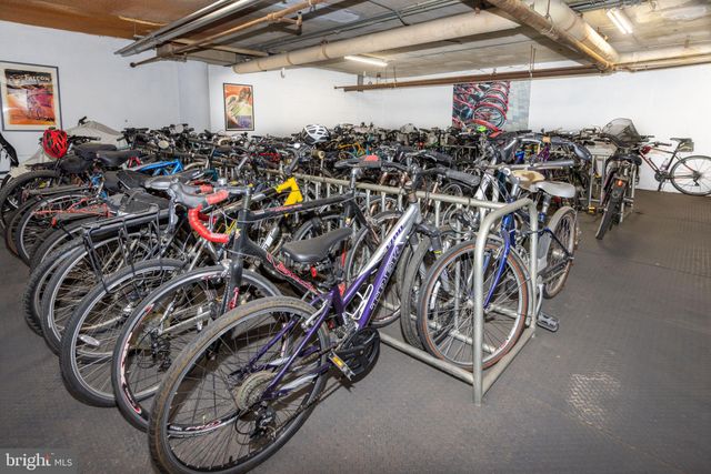 $720,000 | 400 Madison Street, Unit 203, Alexandria, VA 22314