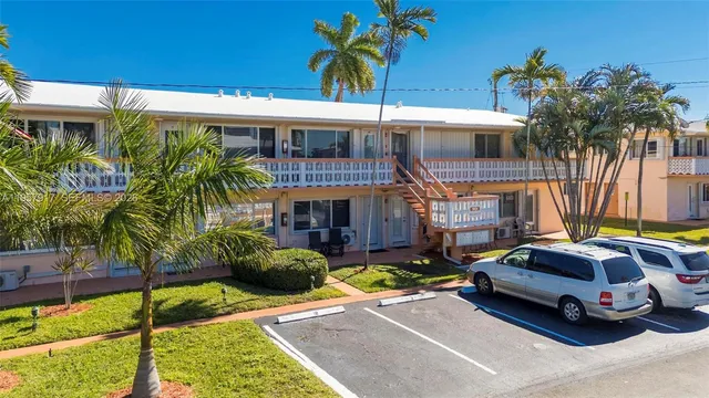 a picture of a bench in a floor