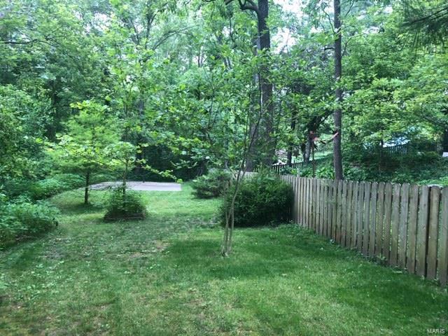 1989 Banyan Tree Road Collinsville, IL 62234 - Photo 12 of 34 Gallery Image 12