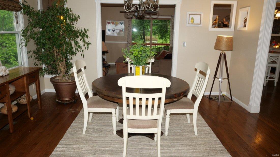 1989 Banyan Tree Road Collinsville, IL 62234 - Photo 19 of 34 Gallery Image 19