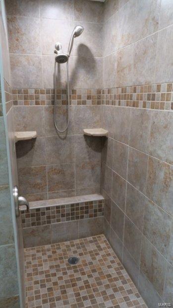 1989 Banyan Tree Road Collinsville, IL 62234 - Photo 24 of 34 Gallery Image 24