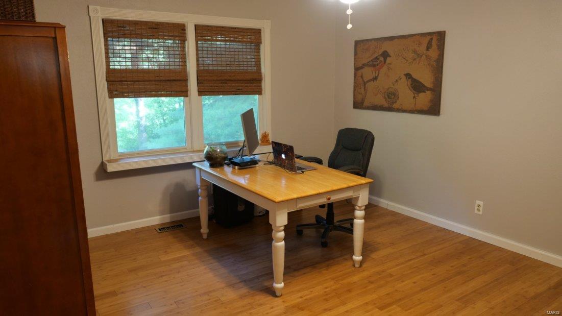 1989 Banyan Tree Road Collinsville, IL 62234 - Photo 27 of 34 Gallery Image 27