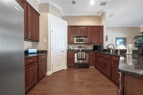 $500,000 | 11610 Grove Arcade Drive, Riverview, FL 33569