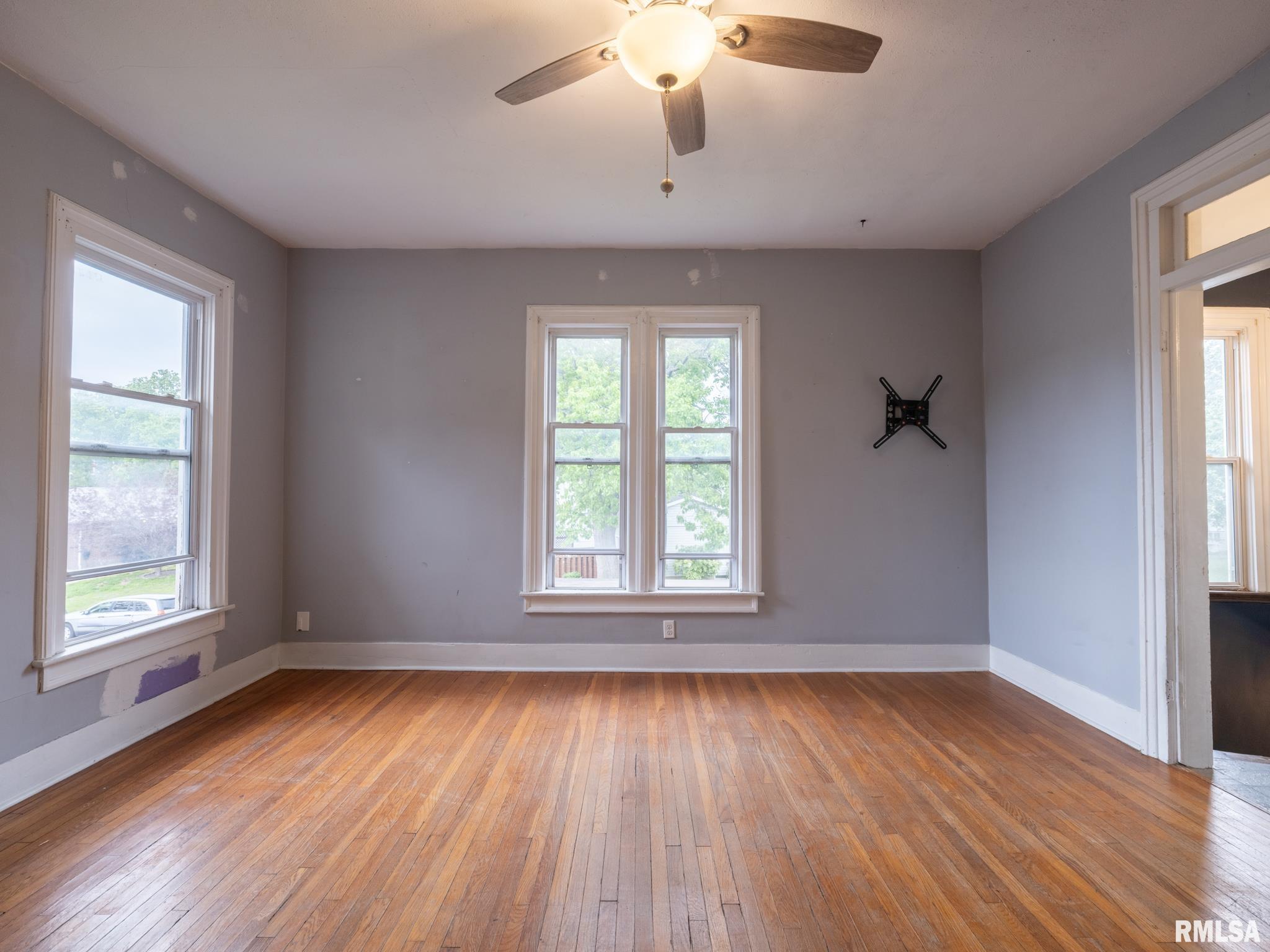715 North 4th Street Pekin, IL 61554 - Photo 28 of 41