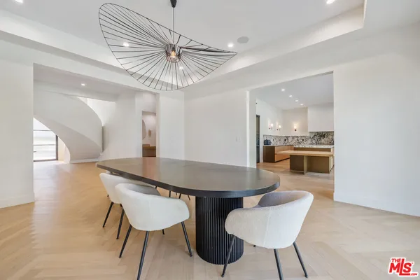 $40,000 | 12001 Crest Court, Beverly Hills, CA 90210