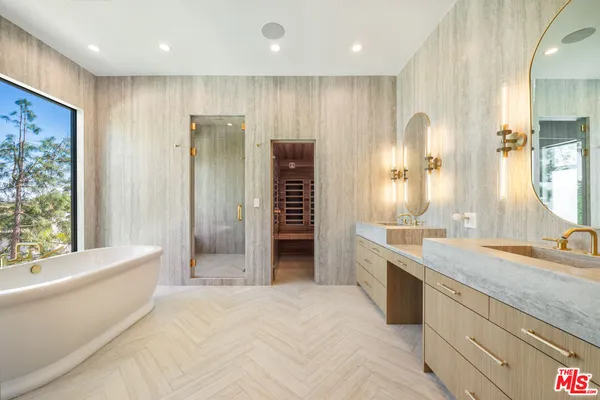 $40,000 | 12001 Crest Court, Beverly Hills, CA 90210