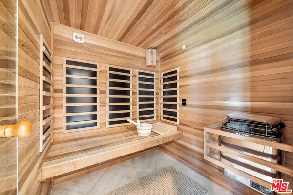 $40,000 | 12001 Crest Court, Beverly Hills, CA 90210