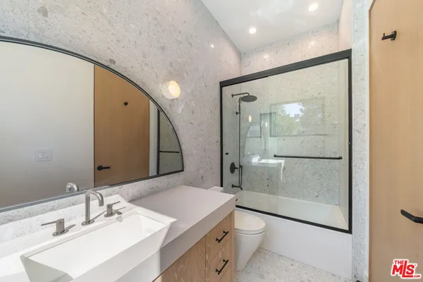 $40,000 | 12001 Crest Court, Beverly Hills, CA 90210