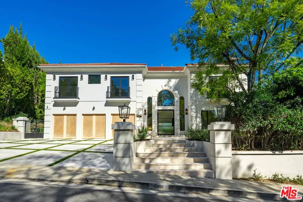 $40,000 | 12001 Crest Court, Beverly Hills, CA 90210