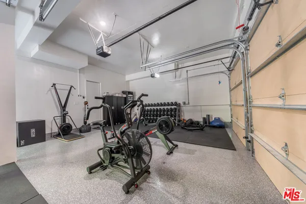 $40,000 | 12001 Crest Court, Beverly Hills, CA 90210