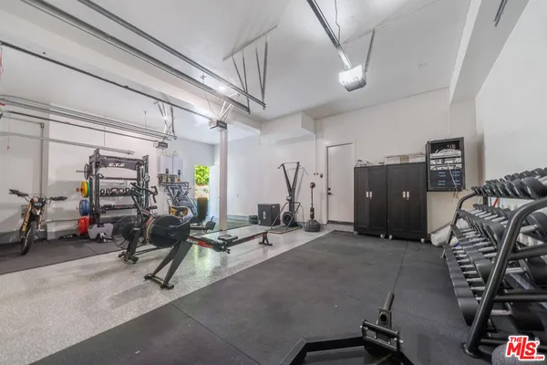 $40,000 | 12001 Crest Court, Beverly Hills, CA 90210