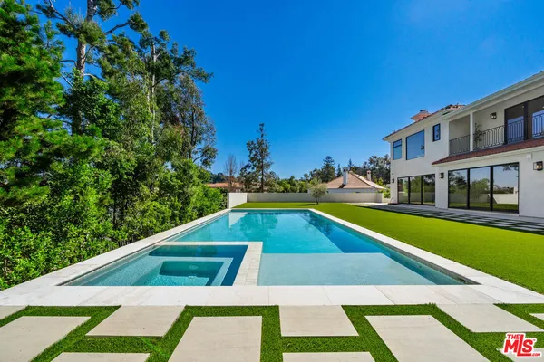 $40,000 | 12001 Crest Court, Beverly Hills, CA 90210